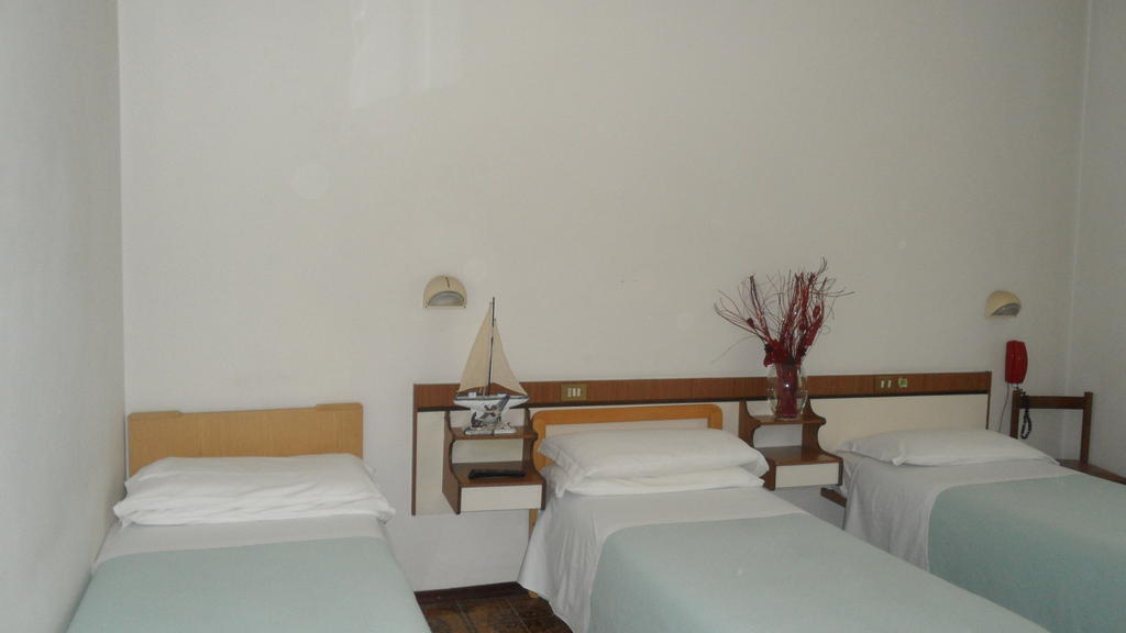 Hotel Autostop Duardi Bertinoro Zimmer foto