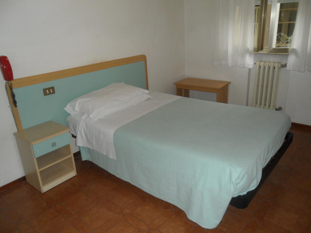 Hotel Autostop Duardi Bertinoro Zimmer foto